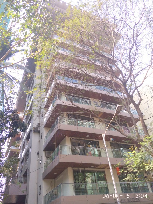 Main - Rose Queen, Khar West